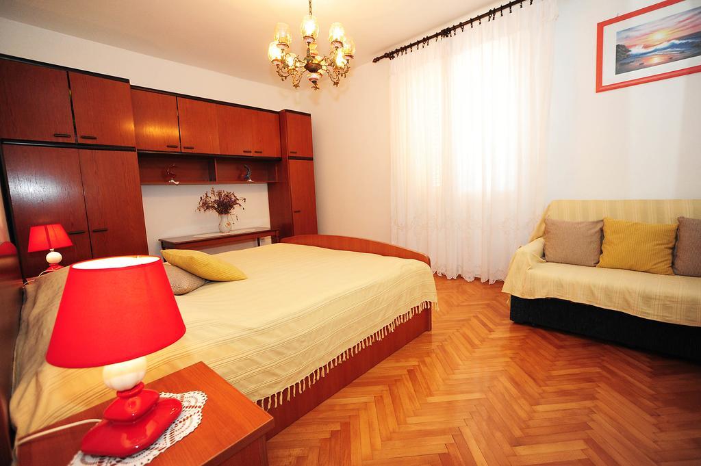 Apartments Luka & Sara 扎达尔 外观 照片