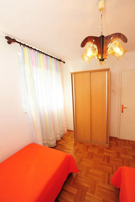 Apartments Luka & Sara 扎达尔 外观 照片