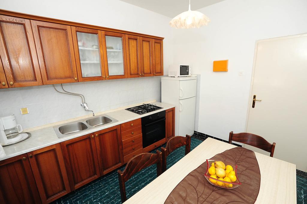 Apartments Luka & Sara 扎达尔 外观 照片